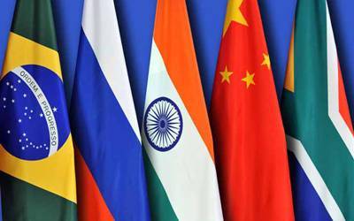 BRICS flags20170419175510_l